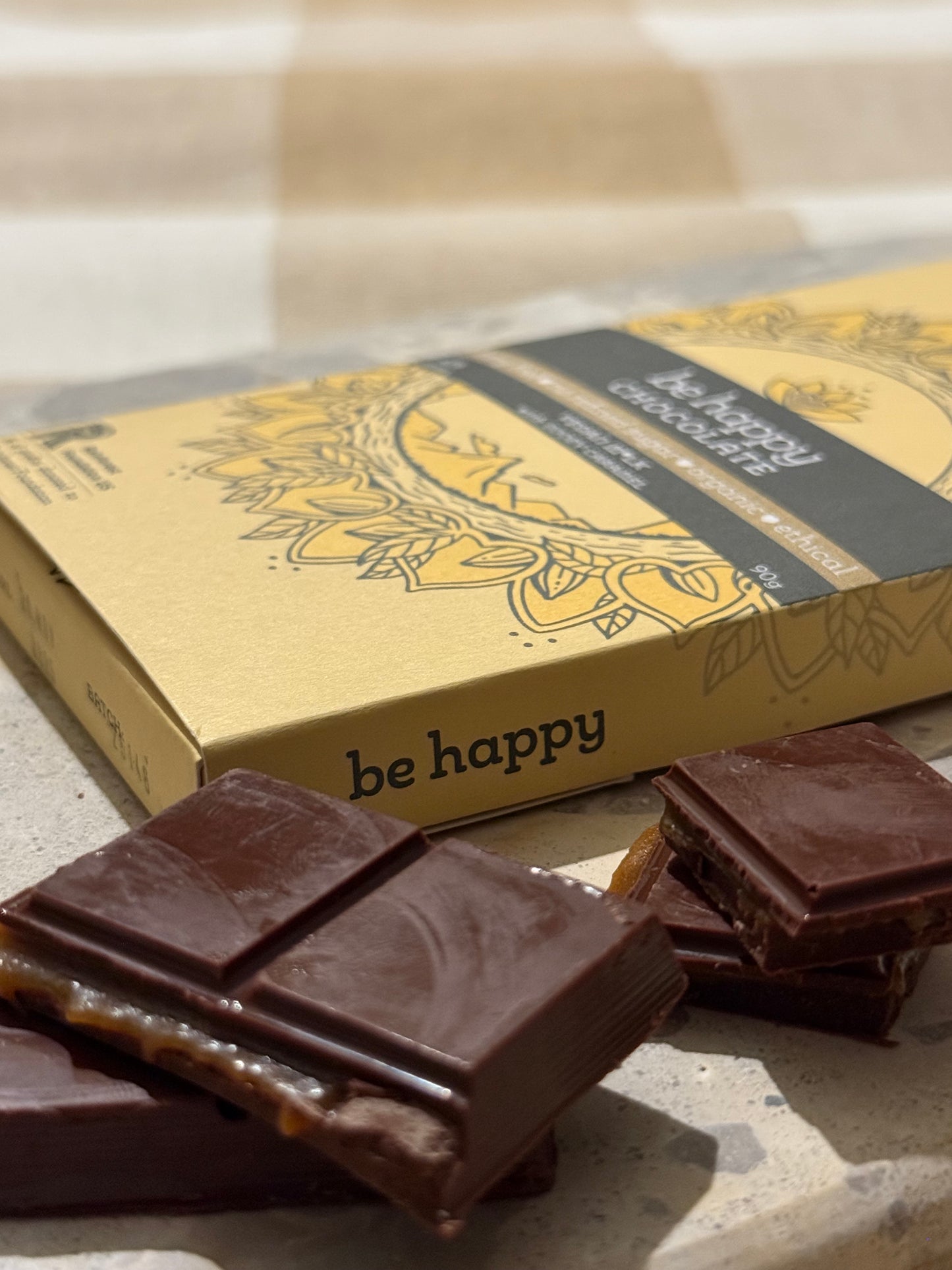 Be Happy Chocolate - Vegan M🤍lk with gooey caramel