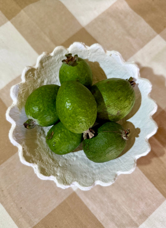 Feijoas spray free (1kg)