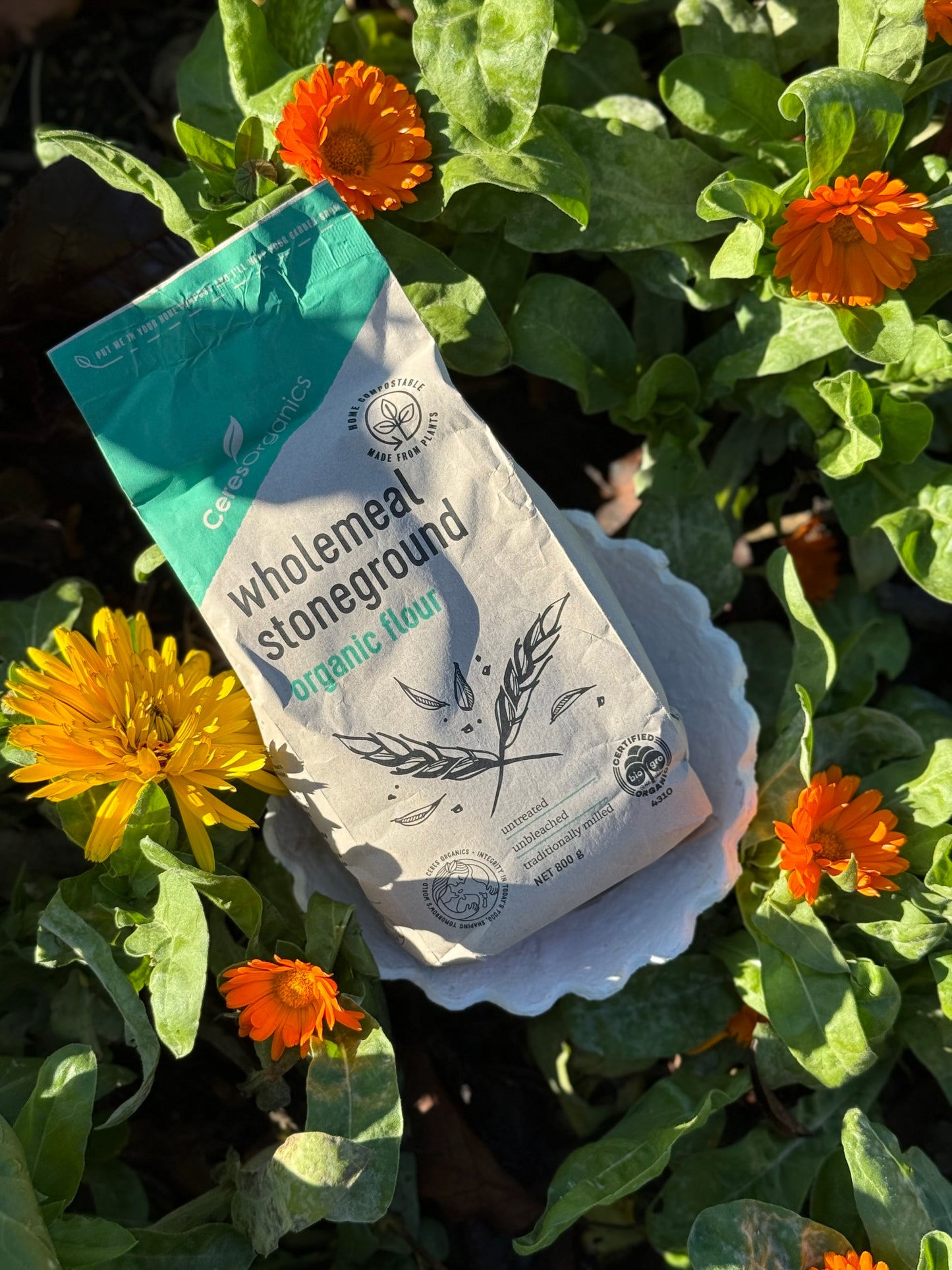 Ceres organic wholemeal stoneground flour (800g)