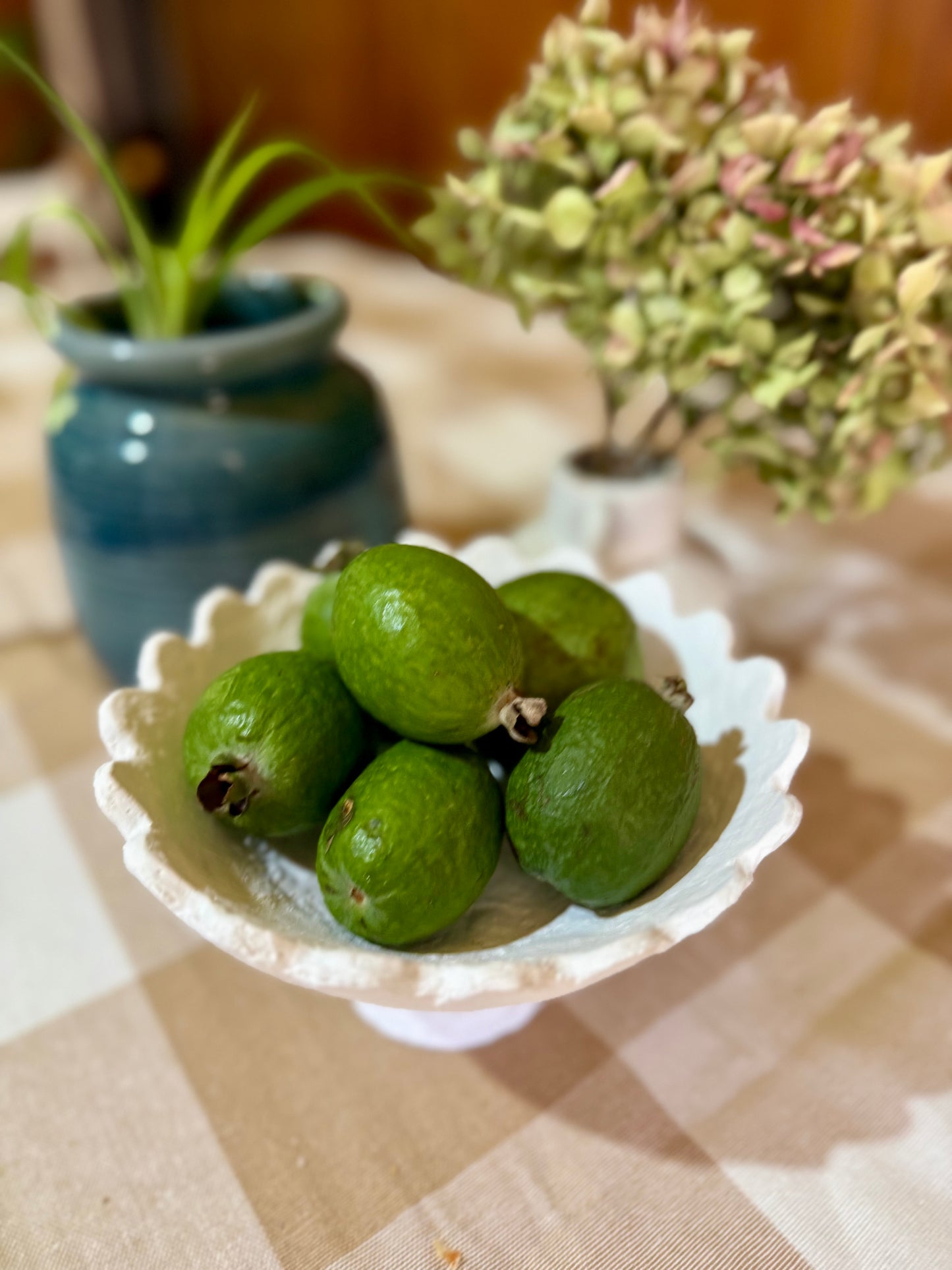 Feijoas spray free (1kg)